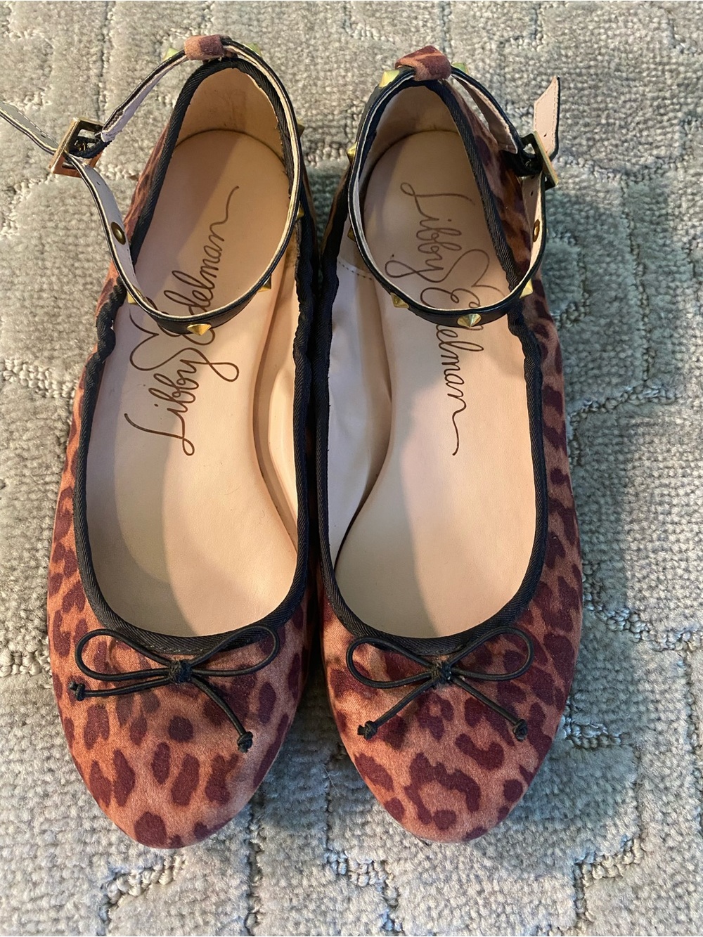 Libby Edelman Ballet Flats sz 9.5 M Leopard Print Black Studded Heel Straps